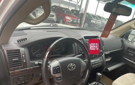 Toyota Land Cruiser 200, 2011 год, 3 900 000 рублей, 5 фотография