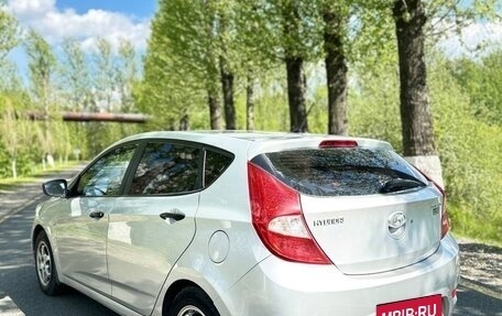 Hyundai Solaris II рестайлинг, 2012 год, 760 000 рублей, 5 фотография