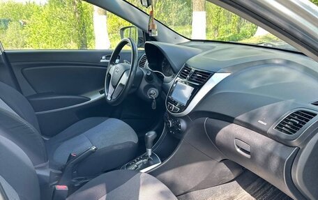 Hyundai Solaris II рестайлинг, 2012 год, 760 000 рублей, 21 фотография