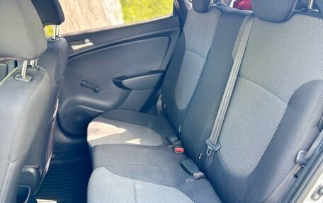Hyundai Solaris II рестайлинг, 2012 год, 760 000 рублей, 23 фотография