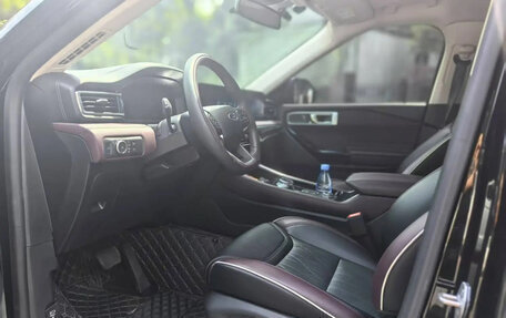 Ford Explorer VI, 2024 год, 5 830 000 рублей, 4 фотография