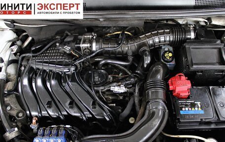 Renault Logan II, 2017 год, 699 900 рублей, 12 фотография