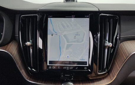 Volvo XC60 II, 2021 год, 2 770 000 рублей, 10 фотография