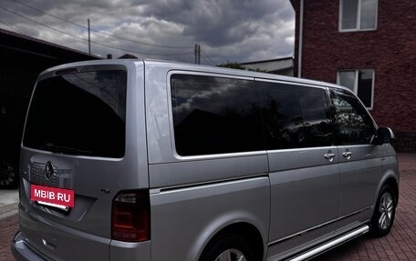 Volkswagen Multivan T6 рестайлинг, 2015 год, 3 050 000 рублей, 6 фотография