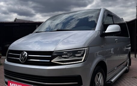 Volkswagen Multivan T6 рестайлинг, 2015 год, 3 050 000 рублей, 10 фотография