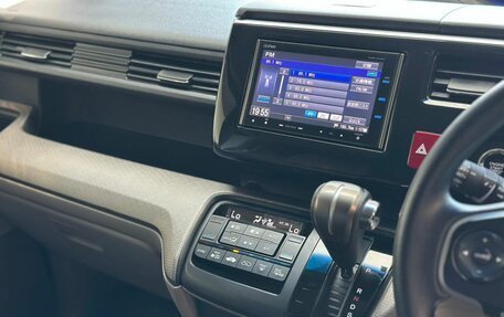 Honda Stepwgn IV, 2015 год, 1 850 000 рублей, 10 фотография