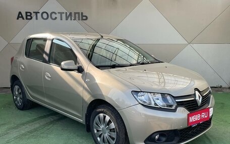 Renault Sandero II рестайлинг, 2015 год, 649 000 рублей, 2 фотография