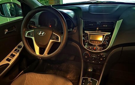 Hyundai Solaris II рестайлинг, 2011 год, 850 000 рублей, 7 фотография
