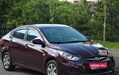 Hyundai Solaris II рестайлинг, 2011 год, 850 000 рублей, 5 фотография