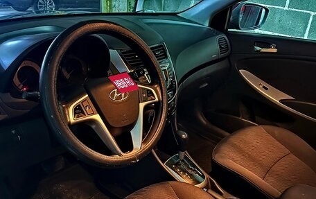 Hyundai Solaris II рестайлинг, 2011 год, 850 000 рублей, 10 фотография