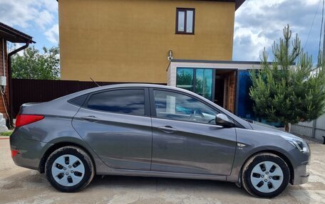Hyundai Solaris II рестайлинг, 2016 год, 1 300 000 рублей, 6 фотография