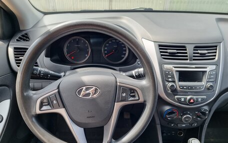 Hyundai Solaris II рестайлинг, 2016 год, 1 300 000 рублей, 11 фотография