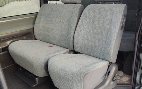 Toyota HiAce H100, 1997 год, 980 000 рублей, 8 фотография