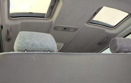 Toyota HiAce H100, 1997 год, 980 000 рублей, 9 фотография