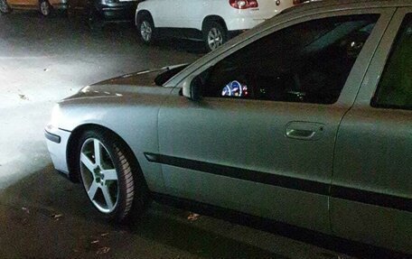 Volvo S60 III, 2003 год, 1 300 000 рублей, 2 фотография