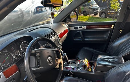 Volkswagen Touareg III, 2008 год, 550 000 рублей, 2 фотография