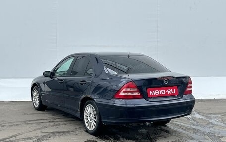 Mercedes-Benz C-Класс, 2006 год, 330 000 рублей, 6 фотография
