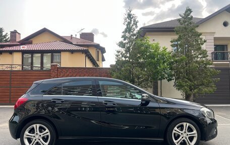 Mercedes-Benz A-Класс, 2015 год, 1 460 000 рублей, 6 фотография