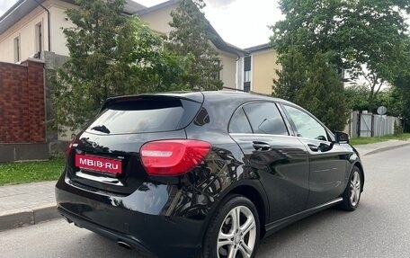Mercedes-Benz A-Класс, 2015 год, 1 460 000 рублей, 2 фотография