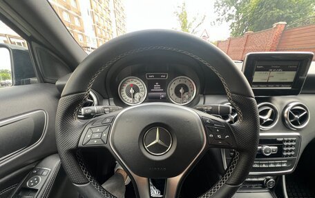 Mercedes-Benz A-Класс, 2015 год, 1 460 000 рублей, 14 фотография