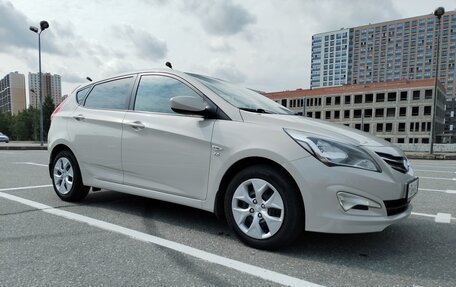 Hyundai Solaris II рестайлинг, 2015 год, 1 159 000 рублей, 4 фотография