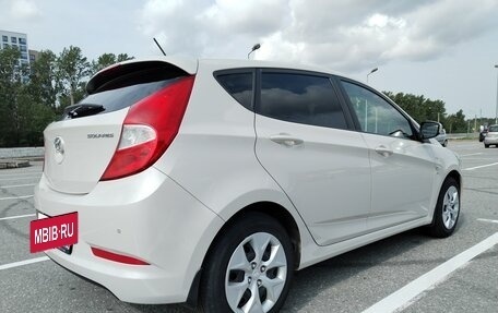 Hyundai Solaris II рестайлинг, 2015 год, 1 159 000 рублей, 26 фотография