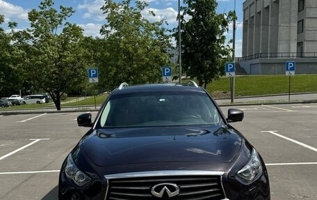 Infiniti FX II, 2013 год, 2 280 000 рублей, 2 фотография