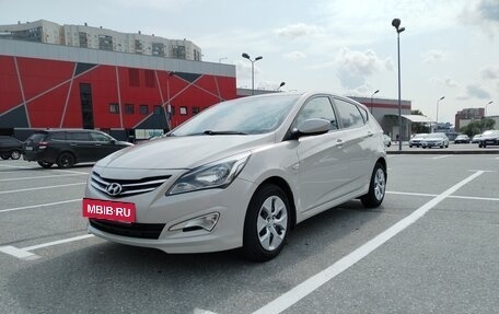 Hyundai Solaris II рестайлинг, 2015 год, 1 159 000 рублей, 28 фотография
