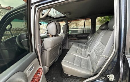 Toyota Land Cruiser 100 рестайлинг 2, 1998 год, 1 070 000 рублей, 13 фотография