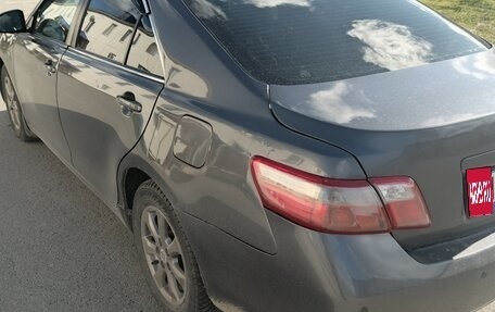 Toyota Camry, 2011 год, 850 000 рублей, 4 фотография