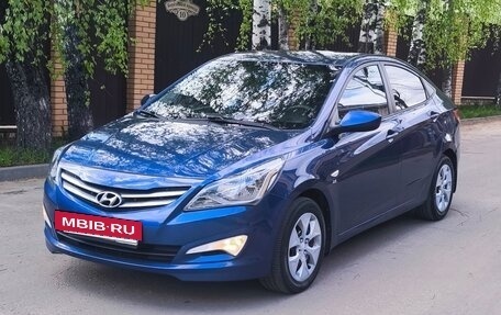 Hyundai Solaris II рестайлинг, 2015 год, 950 000 рублей, 3 фотография
