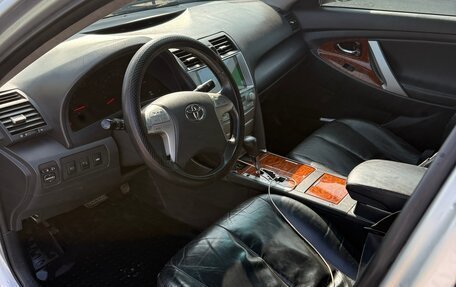 Toyota Camry, 2008 год, 680 000 рублей, 7 фотография