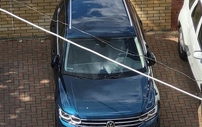 Volkswagen Tiguan II, 2021 год, 3 799 000 рублей, 1 фотография