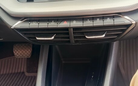 Skoda Octavia IV, 2021 год, 2 300 000 рублей, 18 фотография