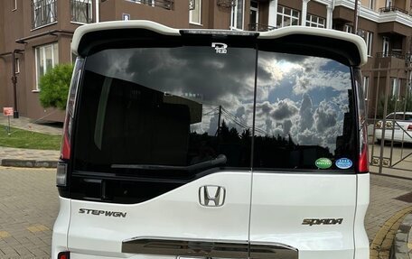 Honda Stepwgn IV, 2015 год, 2 000 000 рублей, 8 фотография