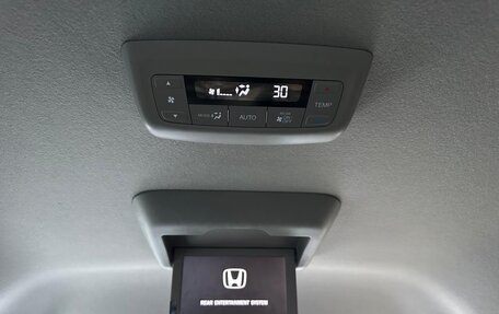 Honda Stepwgn IV, 2015 год, 2 000 000 рублей, 6 фотография