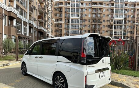 Honda Stepwgn IV, 2015 год, 2 000 000 рублей, 9 фотография