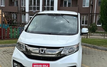 Honda Stepwgn IV, 2015 год, 2 000 000 рублей, 11 фотография