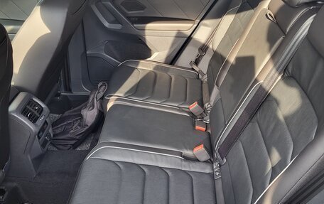 Volkswagen Tiguan II, 2021 год, 3 799 000 рублей, 7 фотография