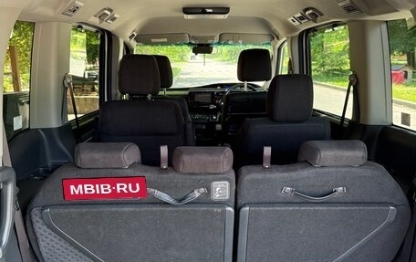 Honda Stepwgn IV, 2019 год, 2 500 000 рублей, 7 фотография
