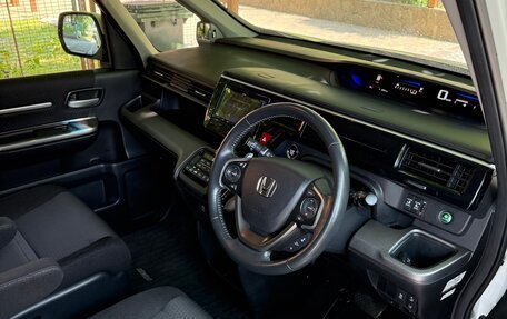 Honda Stepwgn IV, 2019 год, 2 500 000 рублей, 12 фотография