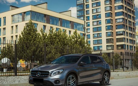 Mercedes-Benz GLA, 2019 год, 3 500 000 рублей, 2 фотография