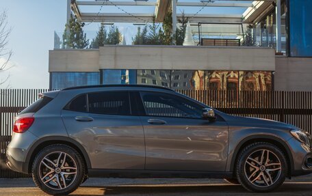 Mercedes-Benz GLA, 2019 год, 3 500 000 рублей, 11 фотография