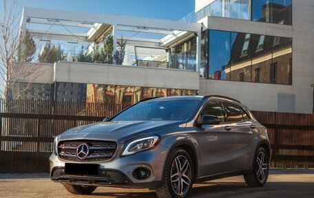 Mercedes-Benz GLA, 2019 год, 3 500 000 рублей, 10 фотография