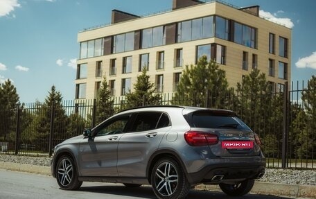 Mercedes-Benz GLA, 2019 год, 3 500 000 рублей, 4 фотография
