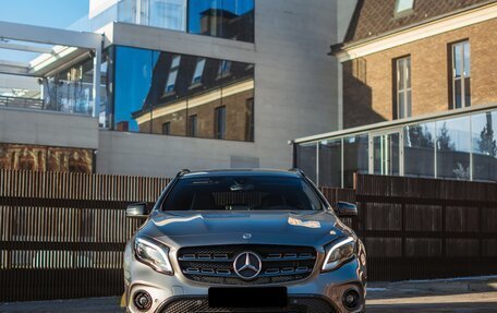 Mercedes-Benz GLA, 2019 год, 3 500 000 рублей, 20 фотография