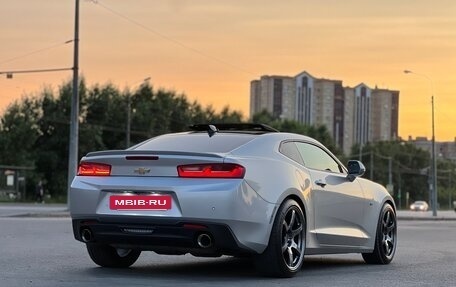 Chevrolet Camaro VI, 2016 год, 3 800 000 рублей, 3 фотография