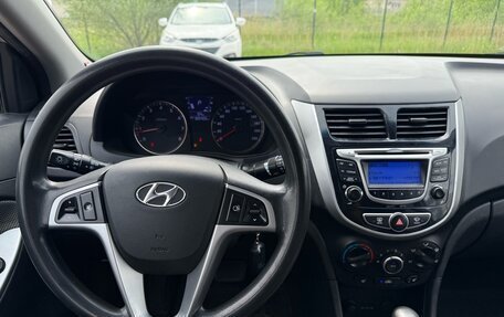 Hyundai Solaris II рестайлинг, 2011 год, 649 000 рублей, 15 фотография