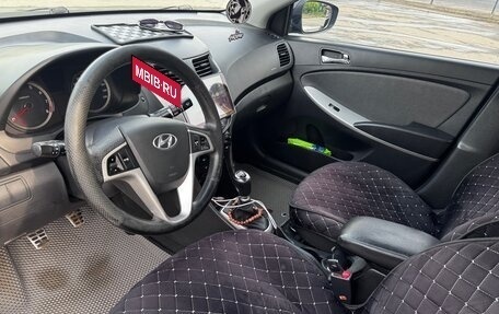 Hyundai Solaris II рестайлинг, 2012 год, 780 000 рублей, 10 фотография