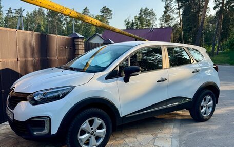Renault Kaptur I рестайлинг, 2019 год, 1 230 000 рублей, 2 фотография